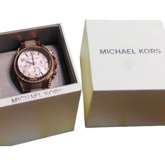 New Never Worn Michael Kors Watch - Picture 3 of 5
